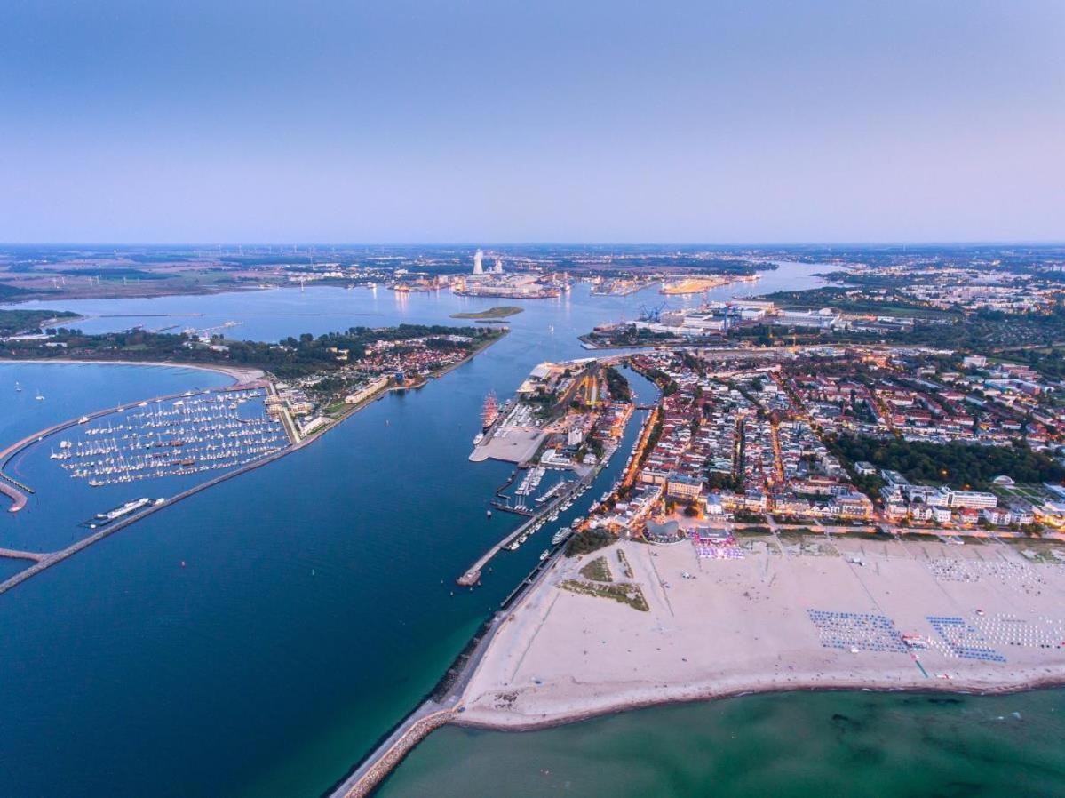 Lotsenhaus/Ostseetoern Rostock Eksteriør billede